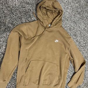 Men’s Nike hooded sweatshirt, size medium
